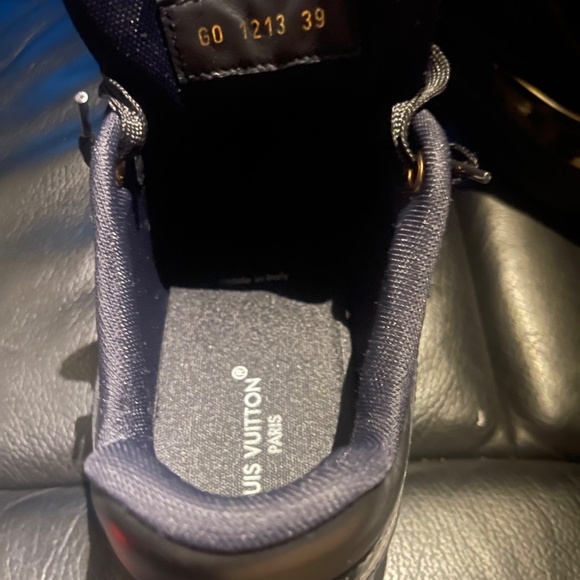 Louis Vuitton Runaway Sneakers in Black and Gold - Picture 4 of 9